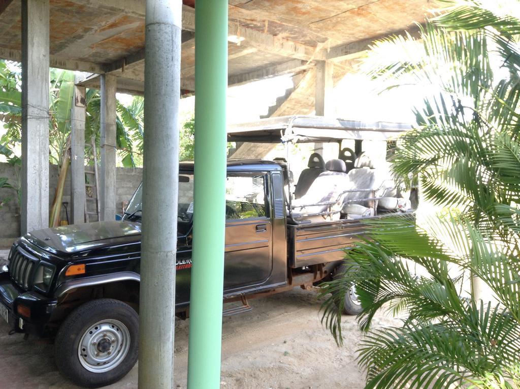 Lagoon Inn Hambantota Buitenkant foto